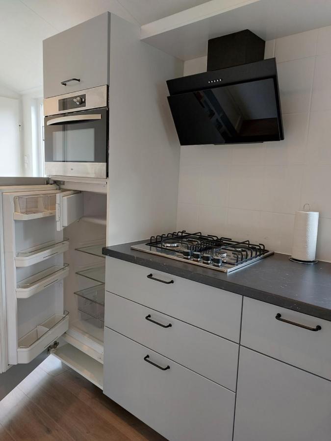 Modern En Chic Chalet Tot 4 Personen Op De Veluwe Recreatiepark De Oude Driest Putten Exteriör bild